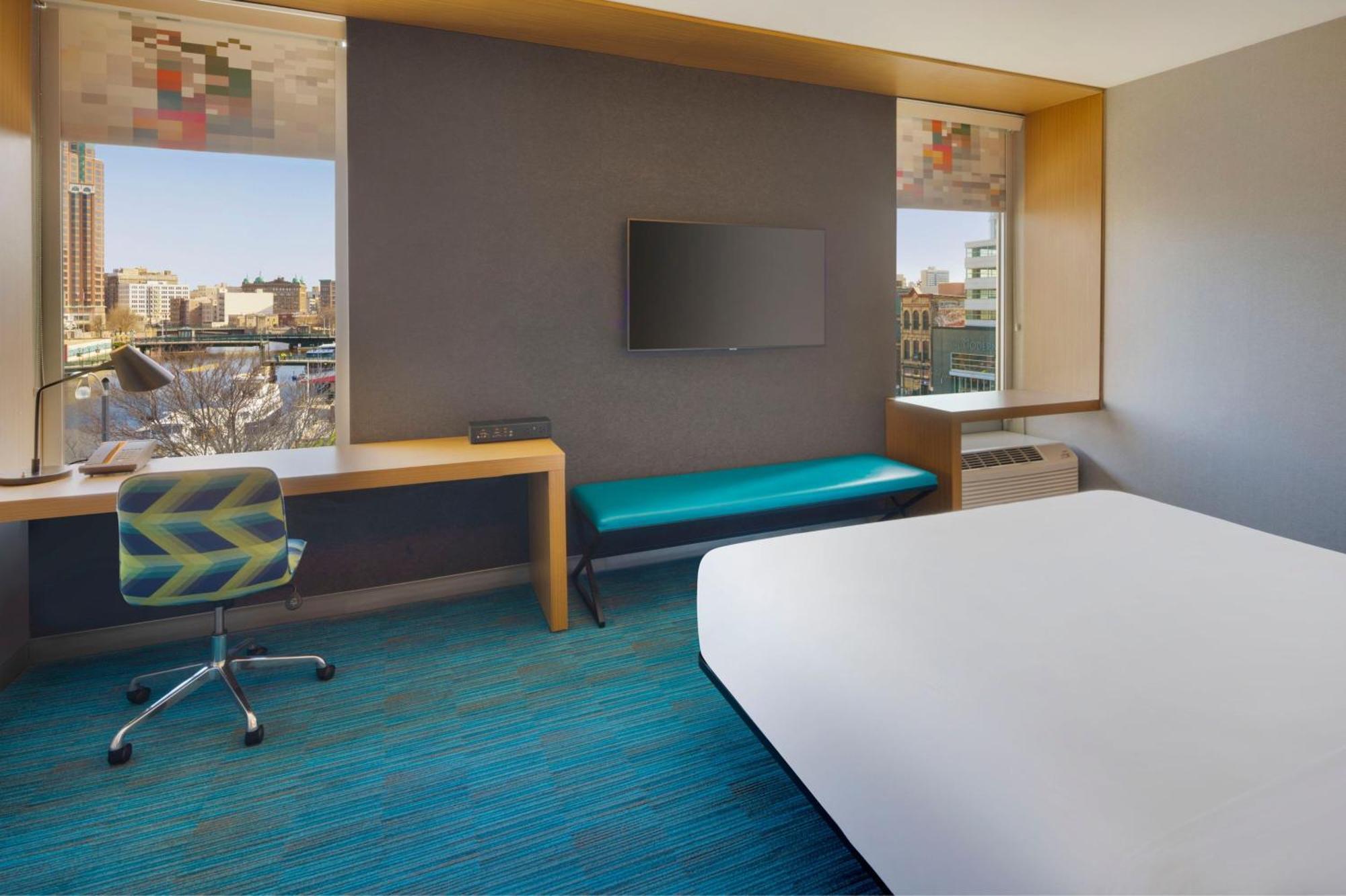 Aloft Hotel Milwaukee Downtown Bagian luar foto