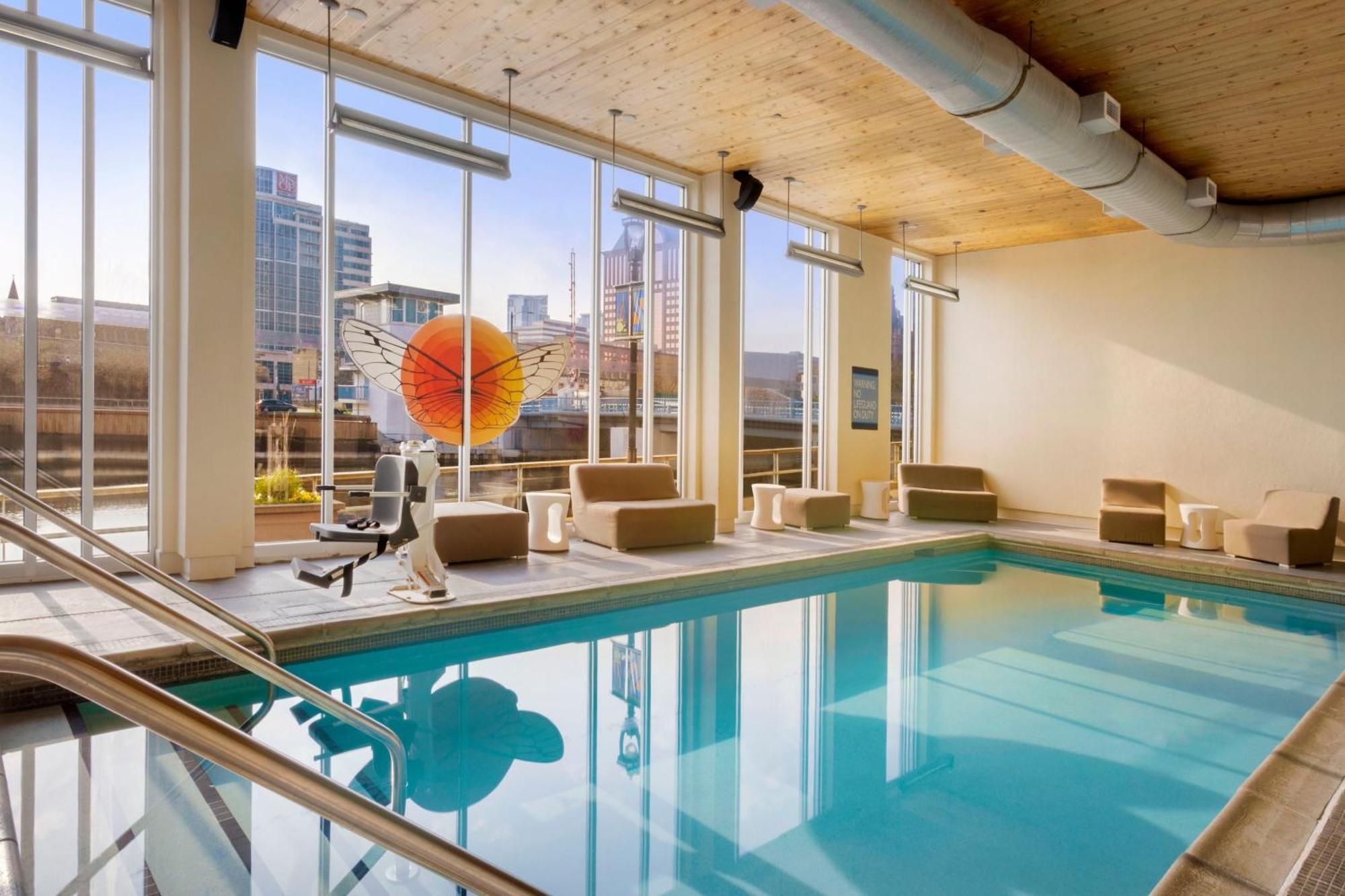 Aloft Hotel Milwaukee Downtown Bagian luar foto