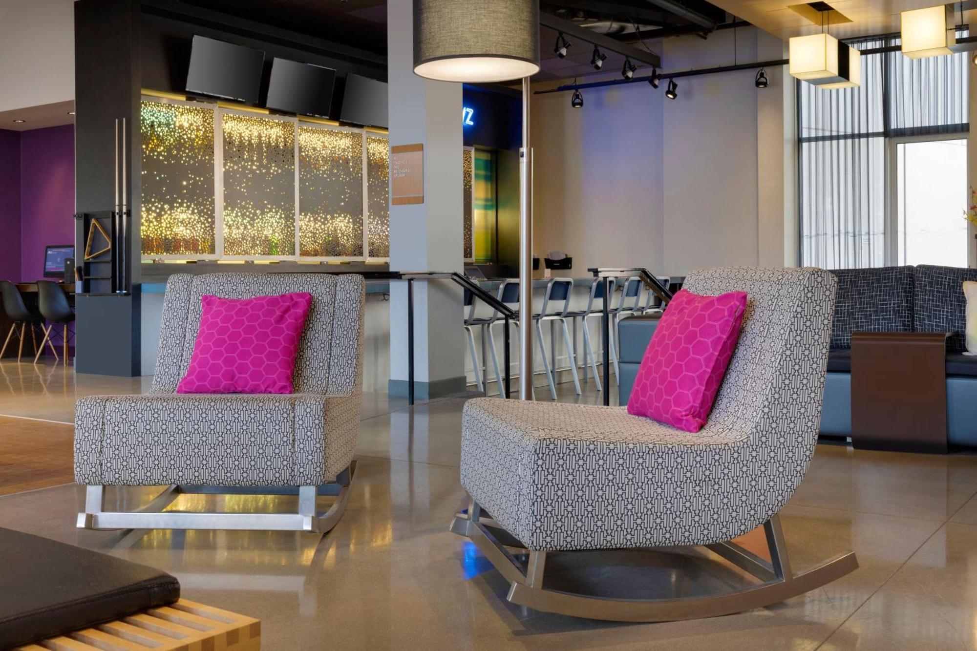 Aloft Hotel Milwaukee Downtown Bagian luar foto