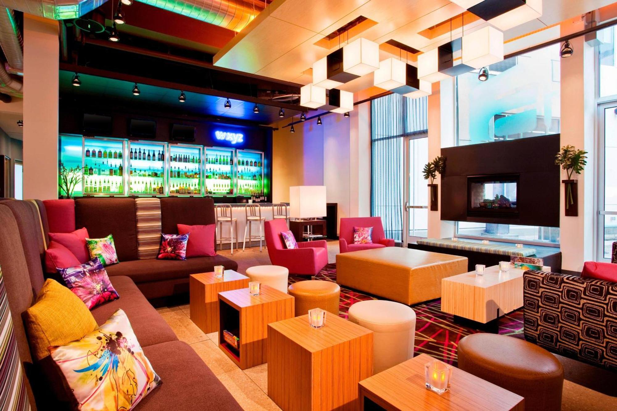 Aloft Hotel Milwaukee Downtown Bagian luar foto
