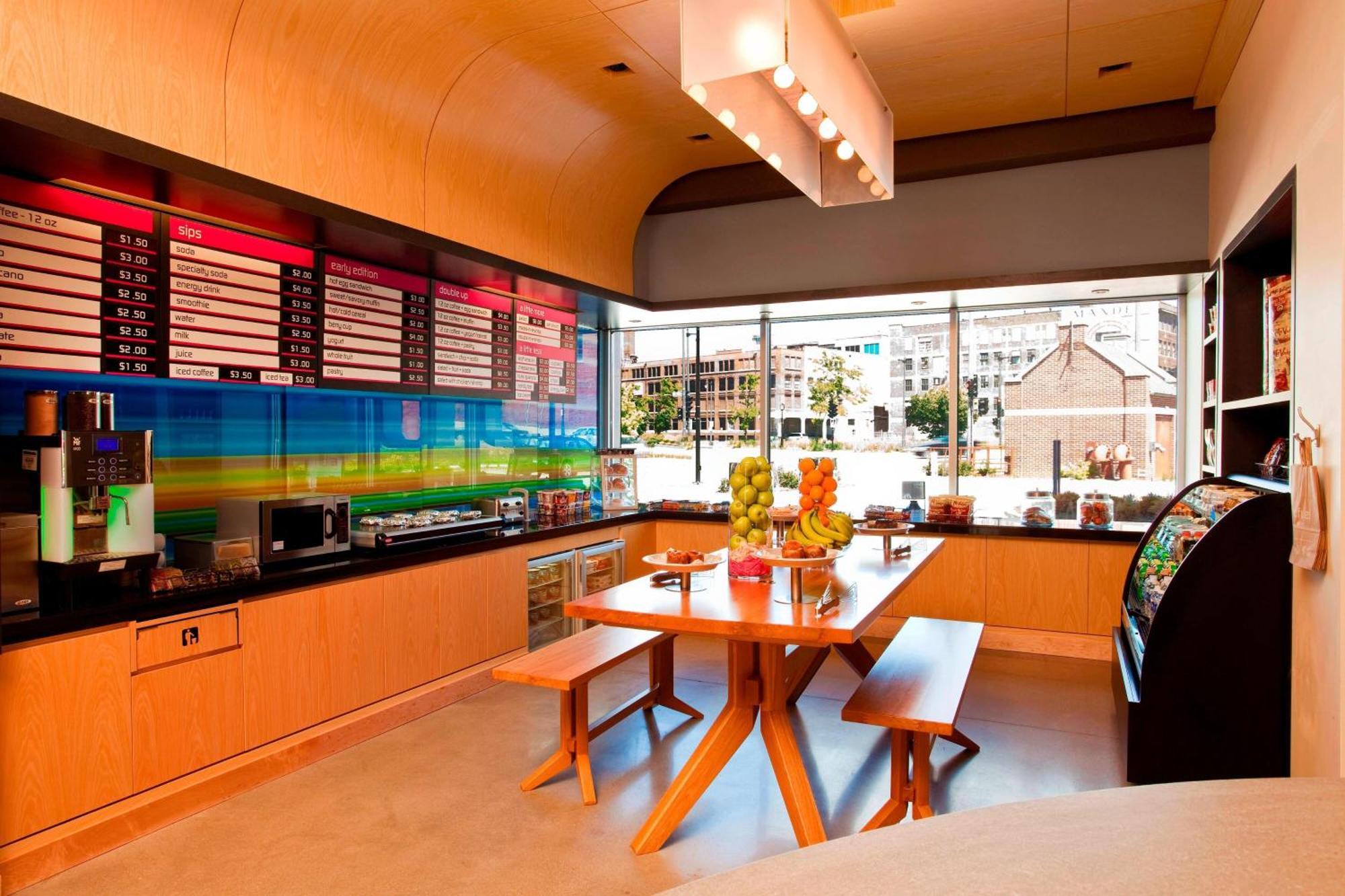 Aloft Hotel Milwaukee Downtown Bagian luar foto