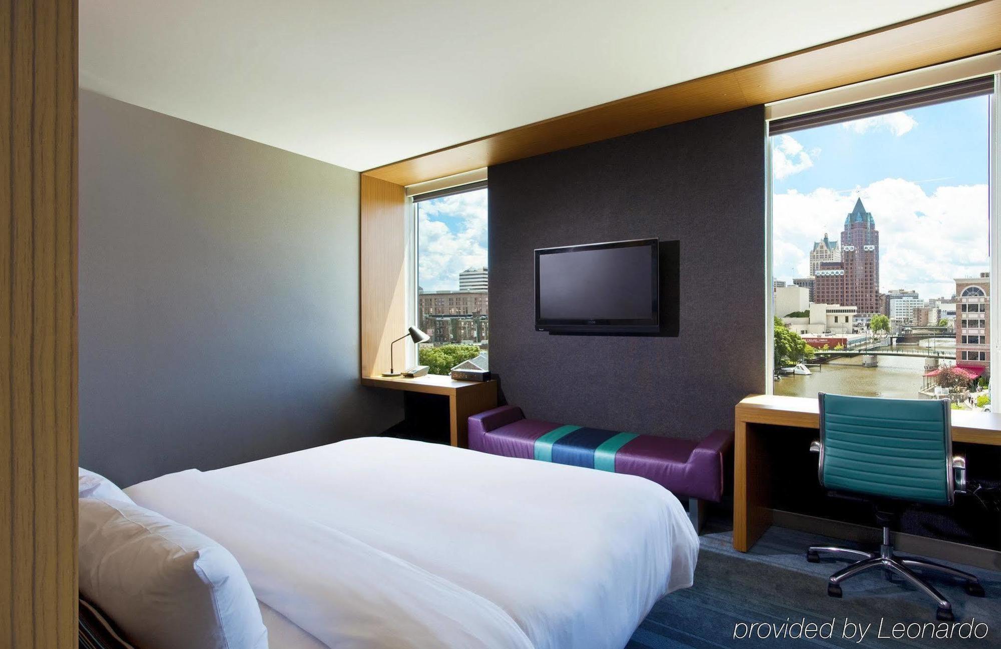 Aloft Hotel Milwaukee Downtown Bagian luar foto